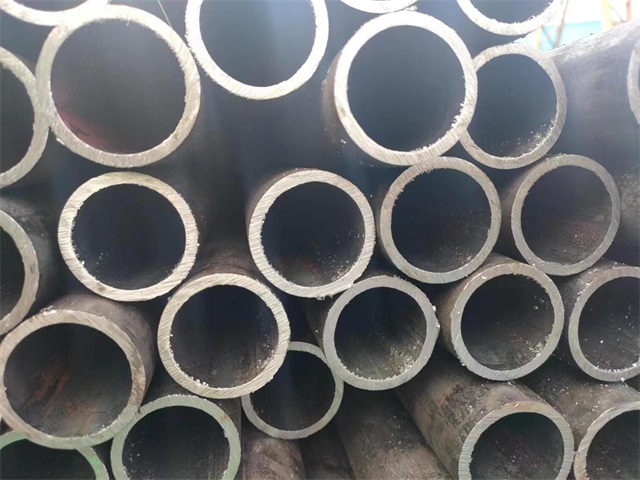 海南10#结构用无缝钢管